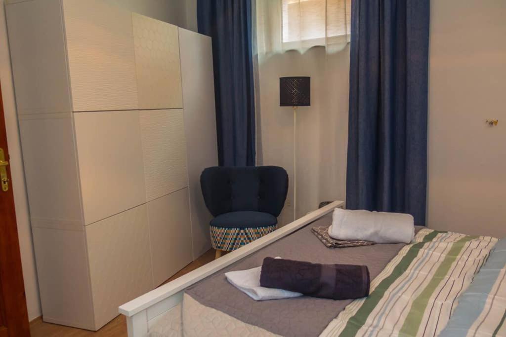 Teubel Apartman 2 Секешфегервар Екстер'єр фото
